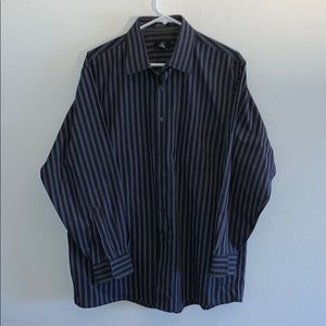 Beautiful Men’s Calvin Klein Dress Shirt